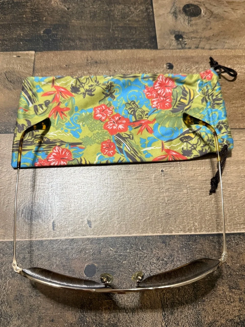 Maui Jim “Wiki Wiki” Gold Polarized Aviators